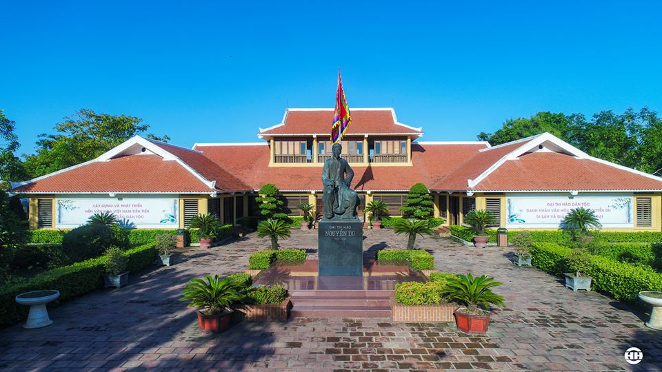 Khu lưu niệm Nguyễn Du và dòng họ Nguyễn Tiên Điền 